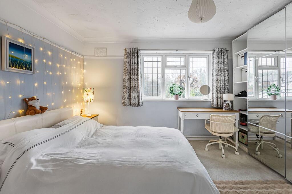 Additional image 19 of Bluebridge Road, Brookmans Park, AL9