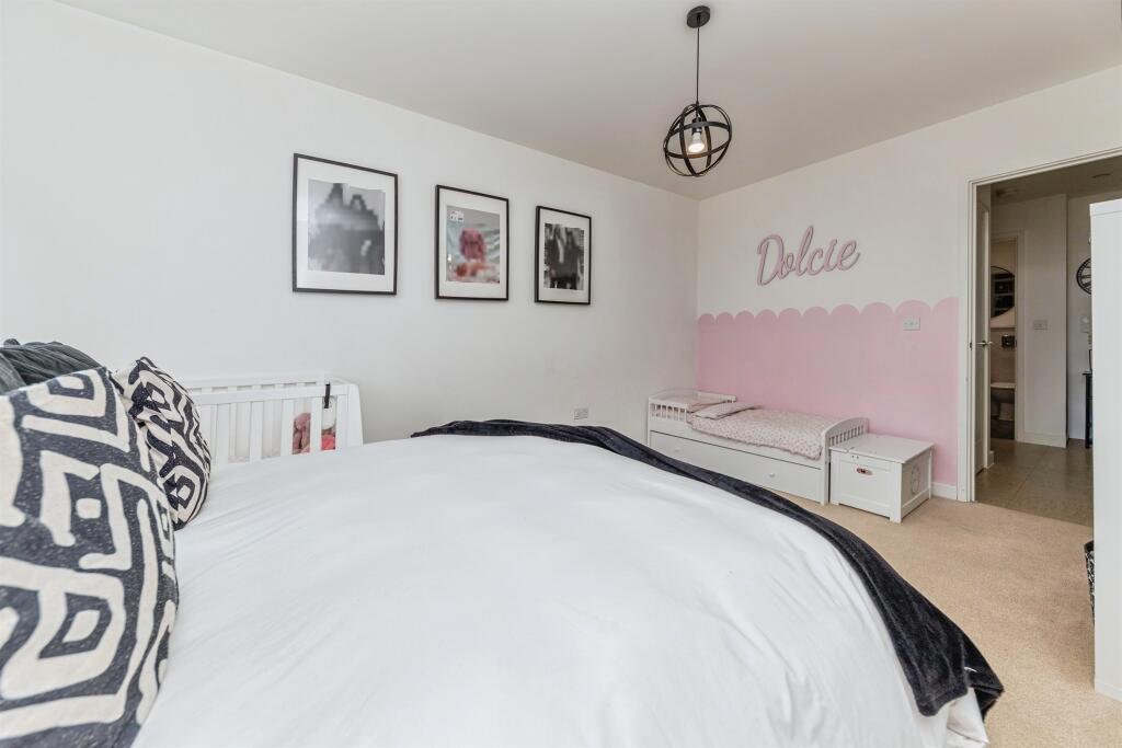 Additional image 7 of High View, Hatfield