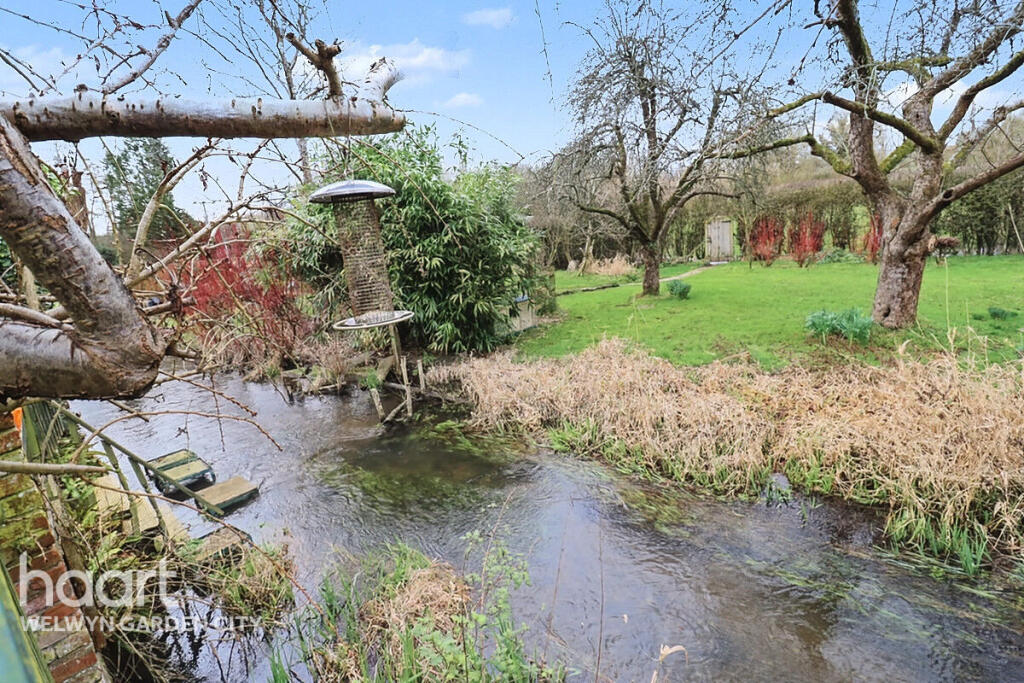 Additional image 20 of Codicote Road, Welwyn