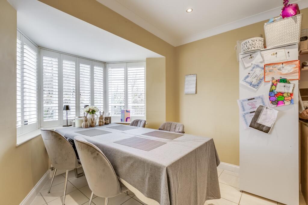 Additional image 4 of Parkway, Welwyn Garden City, Hertfordshire, AL8