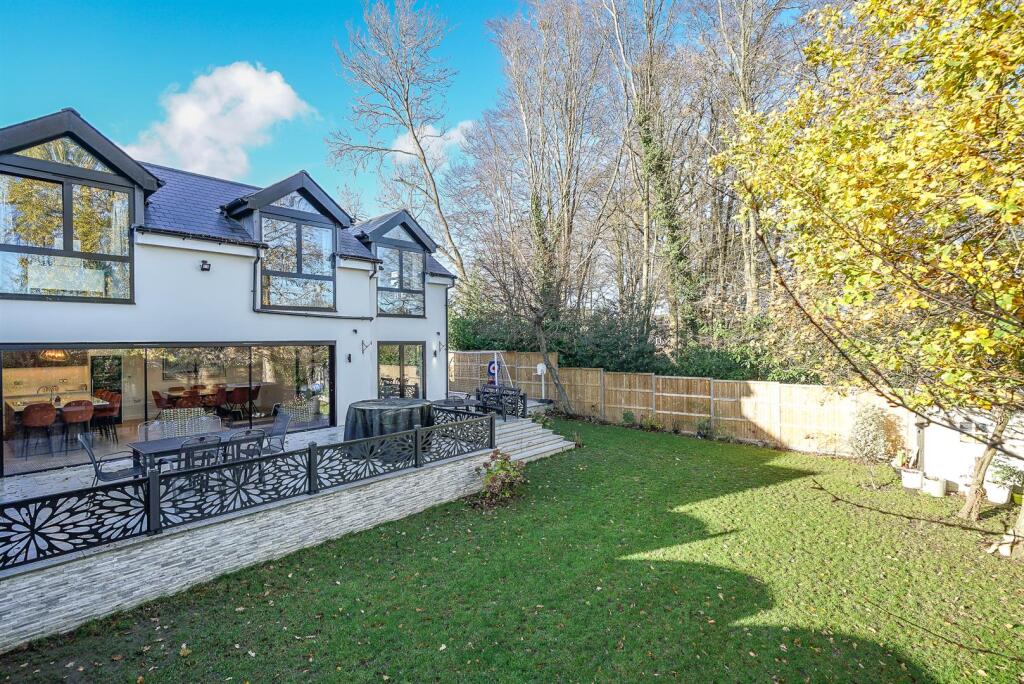 Additional image 22 of Springwood Walk, St. Albans