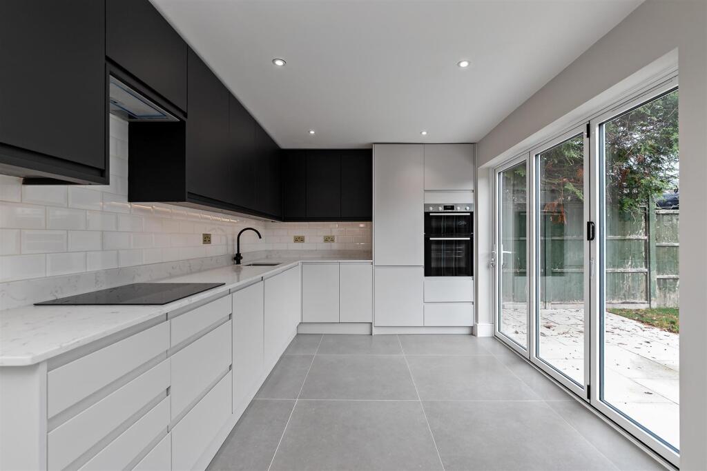 Additional image 2 of Wych Elms, Park Street