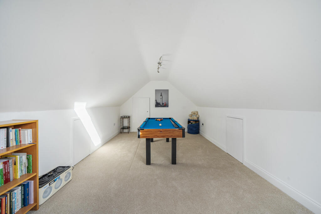 Additional image 18 of Long Buftlers, Harpenden, AL5