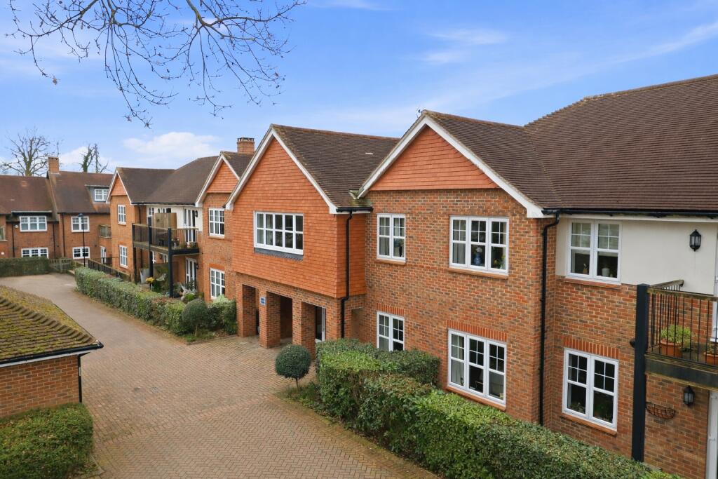 Milton House, 4 Wordsworth Close, Kings Park, St. Albans, AL3