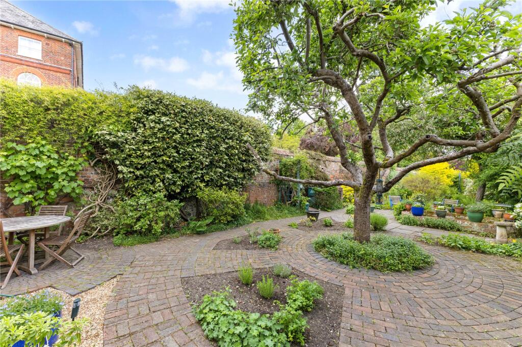 Additional image 19 of High Street, Redbourn, St. Albans, Hertfordshire, AL3