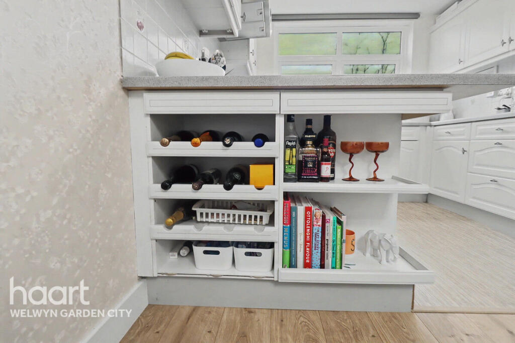 Additional image 8 of Guessens Grove, Welwyn Garden City