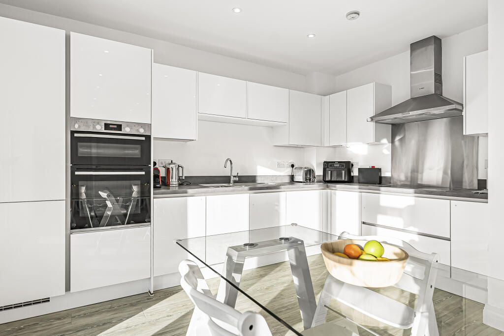 Additional image 4 of The Stables, Pottersheath, AL6