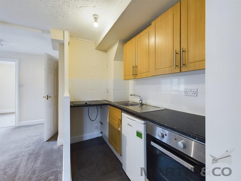 Additional image 5 of Bricket Lodge, Lye Lane