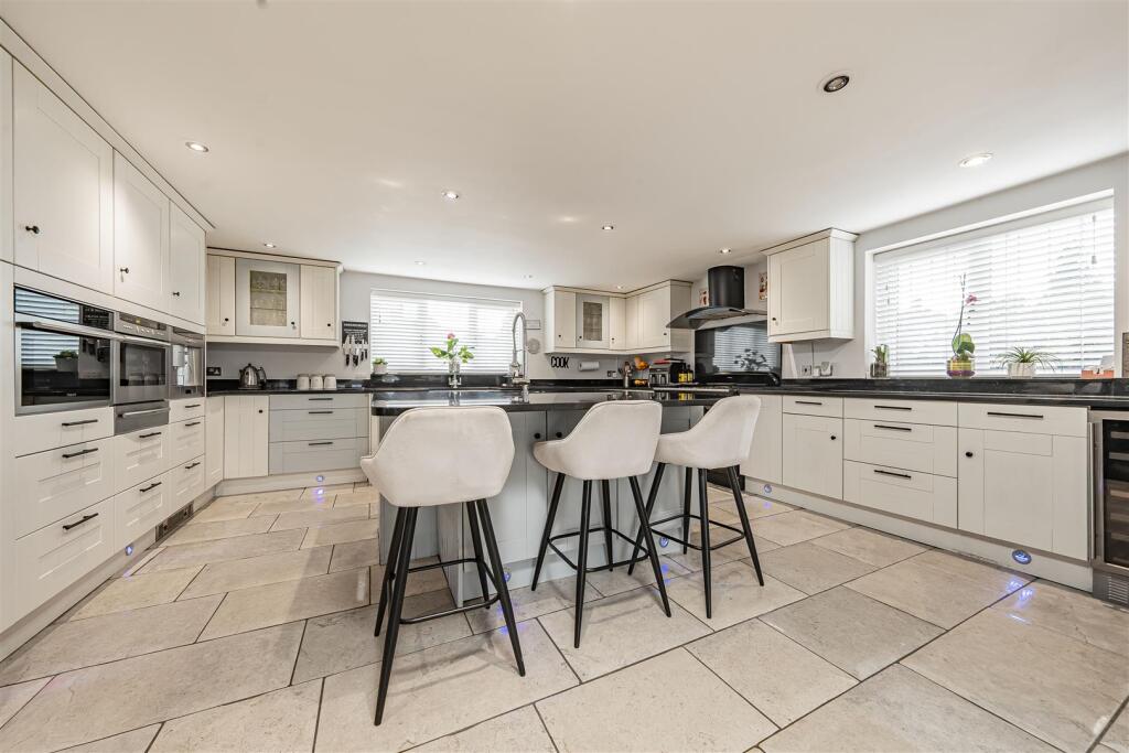 Additional image 4 of Hornbeams, Bricket Wood, St. Albans