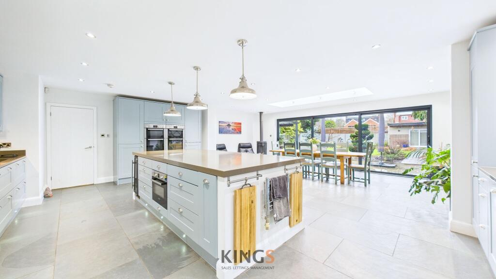 Additional image 9 of Upland Drive, Brookmans Park, AL9