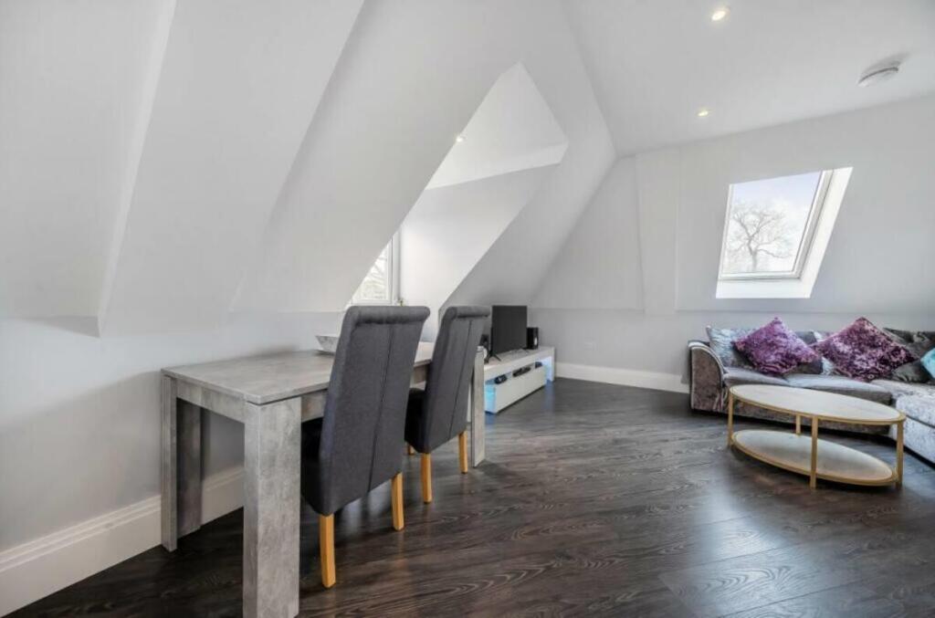 Additional image 6 of Bell Lane, Brookmans Park