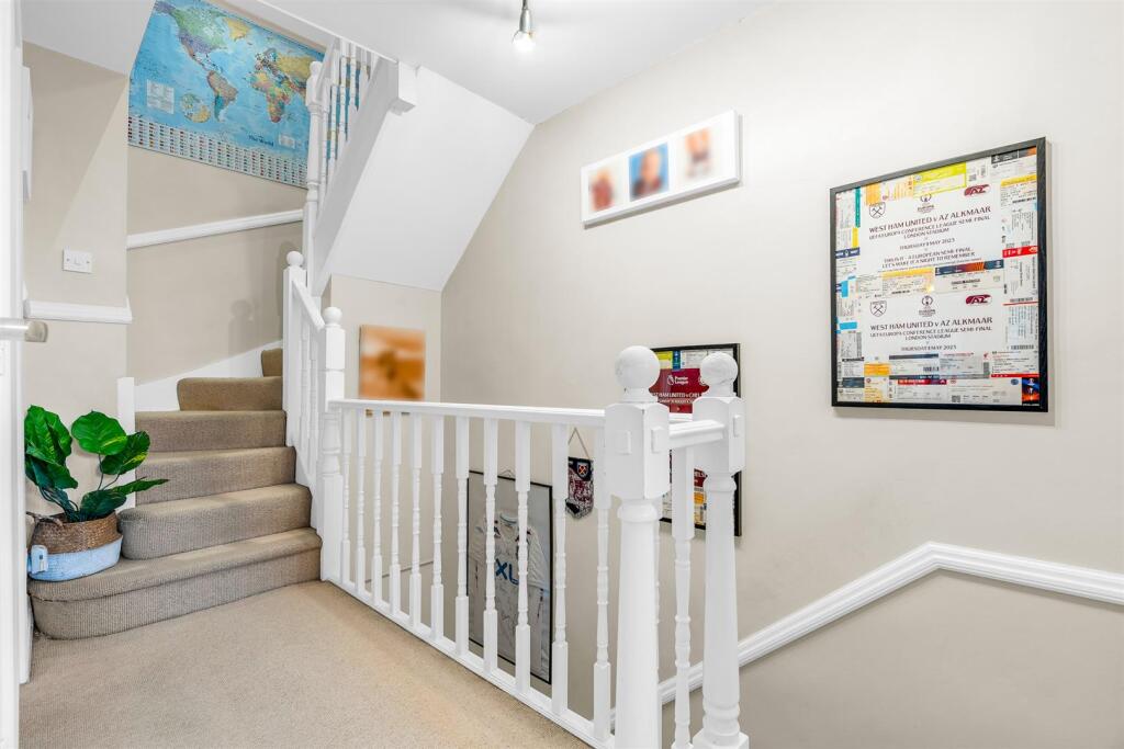 Additional image 19 of Harwood Close, Tewin