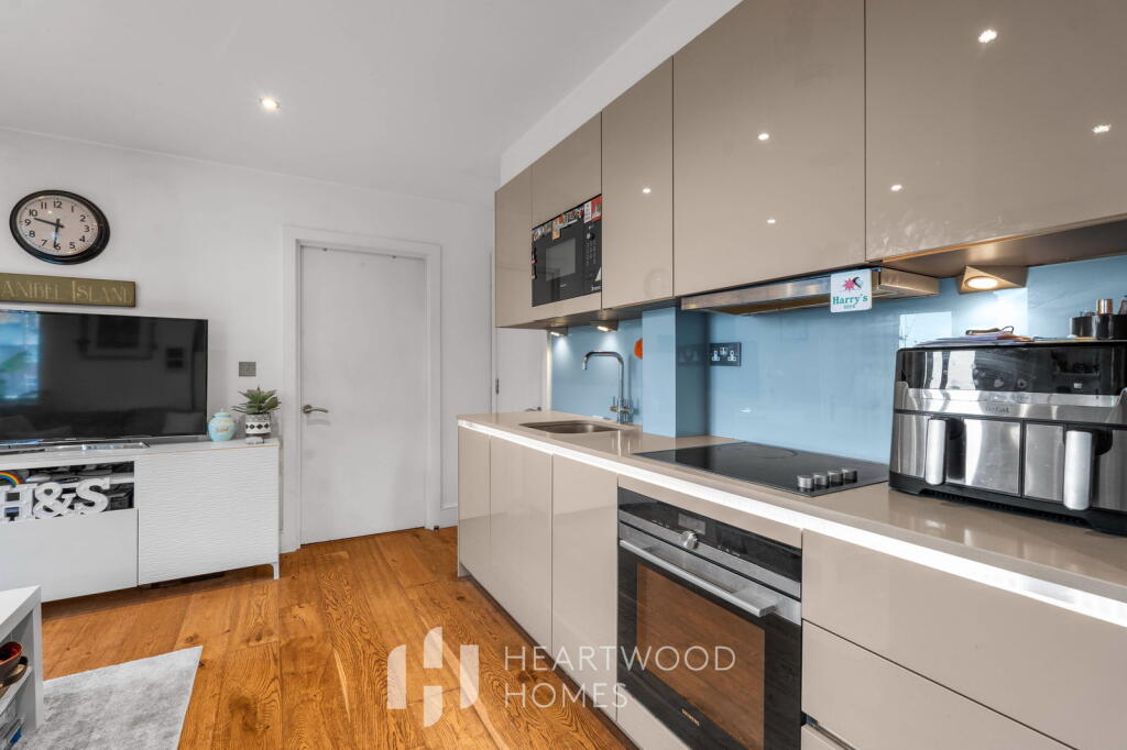 Additional image 6 of Luton Road, Harpenden, AL5 3DU