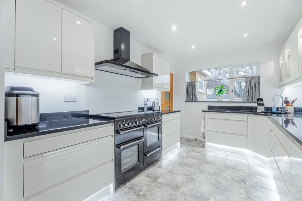 Additional image 9 of Long Fallow, St. Albans, Hertfordshire, AL2