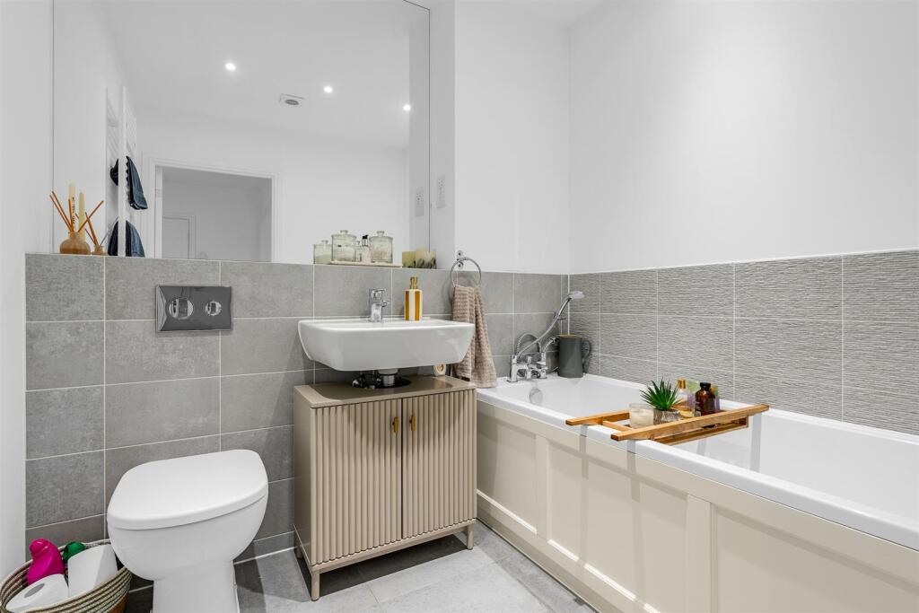 Additional image 18 of Tomlinson Court, Welwyn