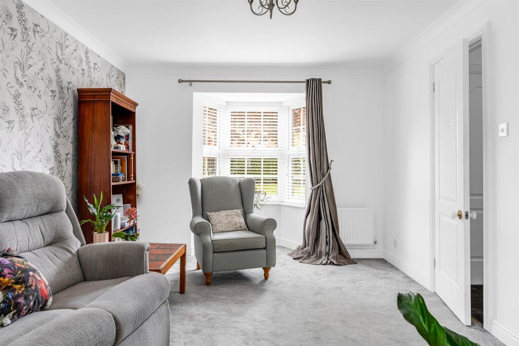 Additional image 7 of Longcroft Lane, Welwyn Garden City