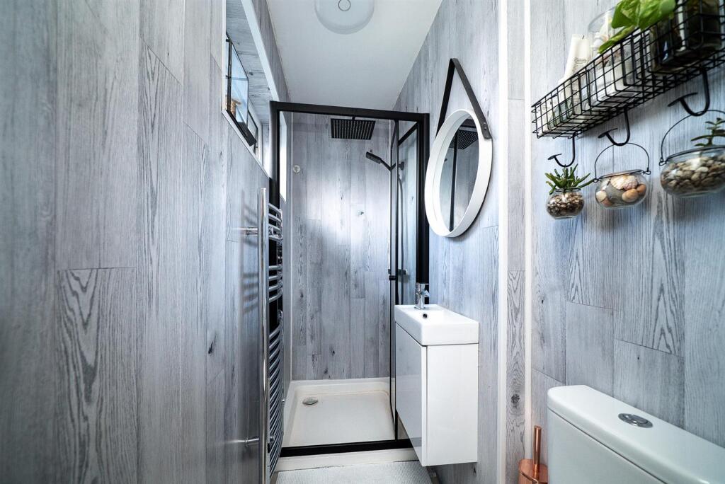 Additional image 13 of Maplefield, Park Street, St. Albans