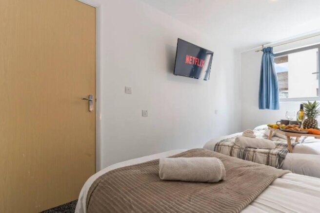 Additional image 29 of 165 Granville Street