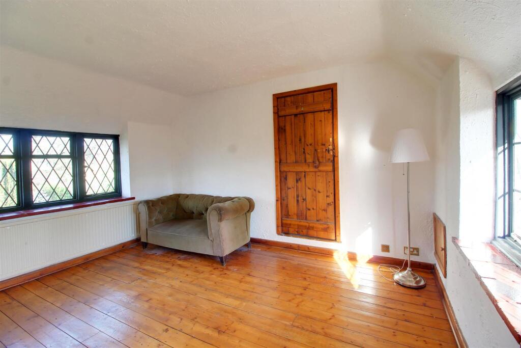 Additional image 25 of Great North Road, Brookmans Park,