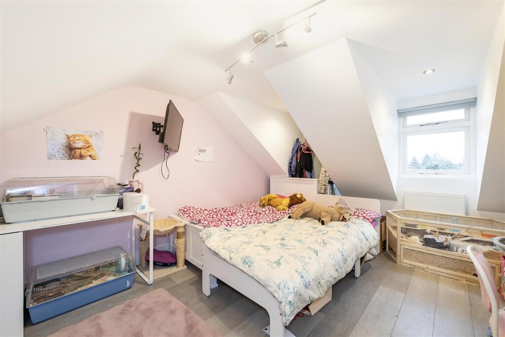 Additional image 7 of Cowper Road, Harpenden