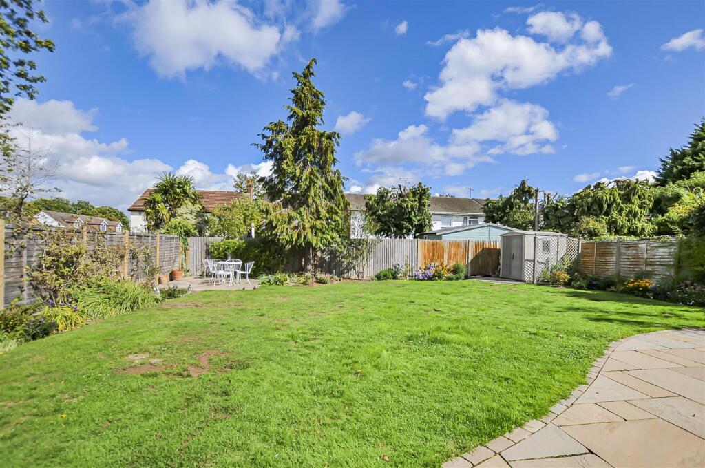 Additional image 19 of Oakwood Road, Bricket Wood, St. Albans