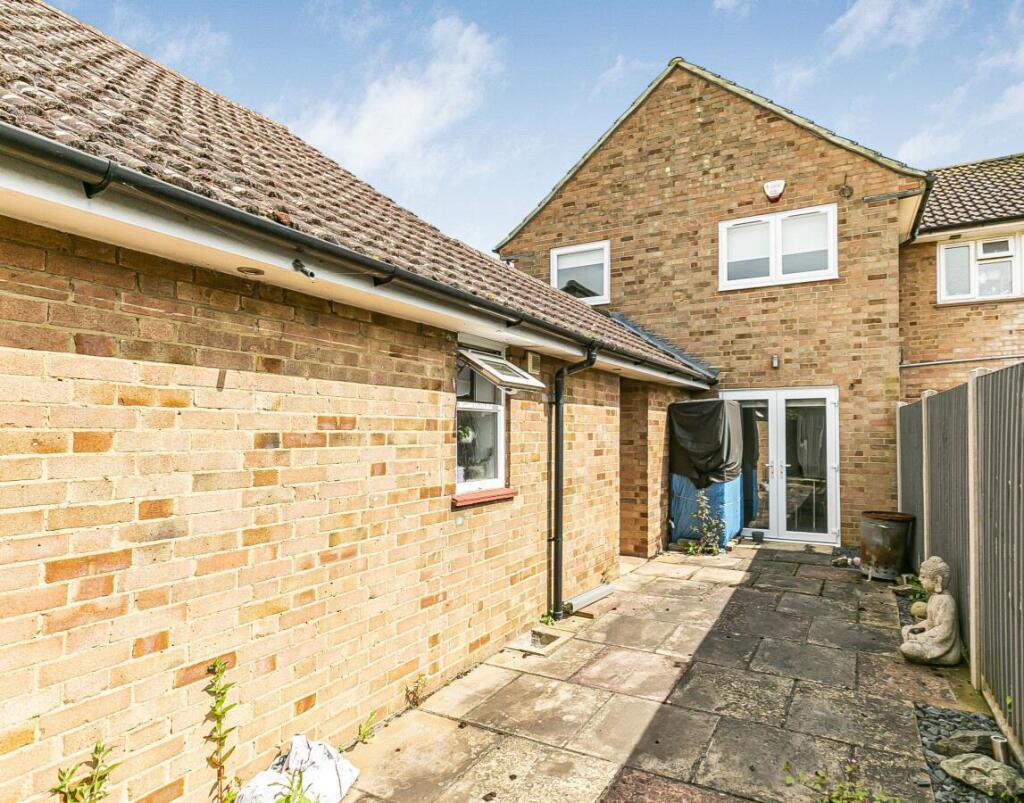 Additional image 13 of Puttocks Drive, Welham Green