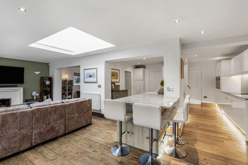 Additional image 8 of Bluebridge Road, Brookmans Park, AL9