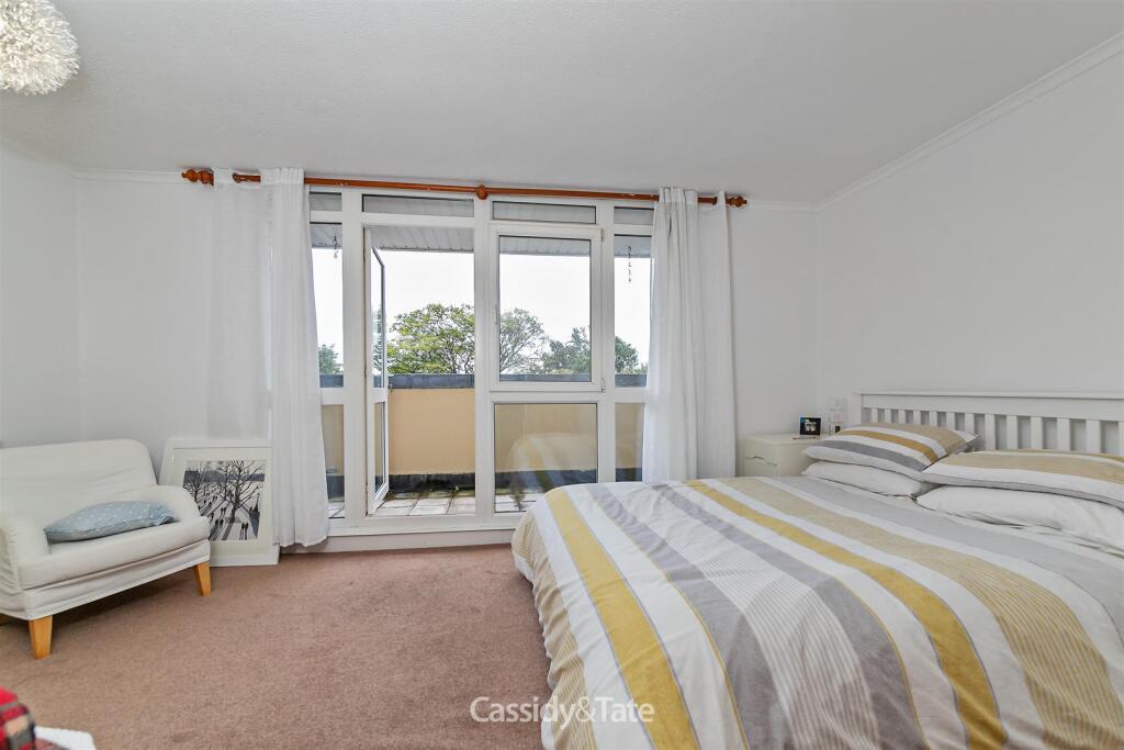 Additional image 4 of 12 Heritage CloseSt AlbansHertfordshire