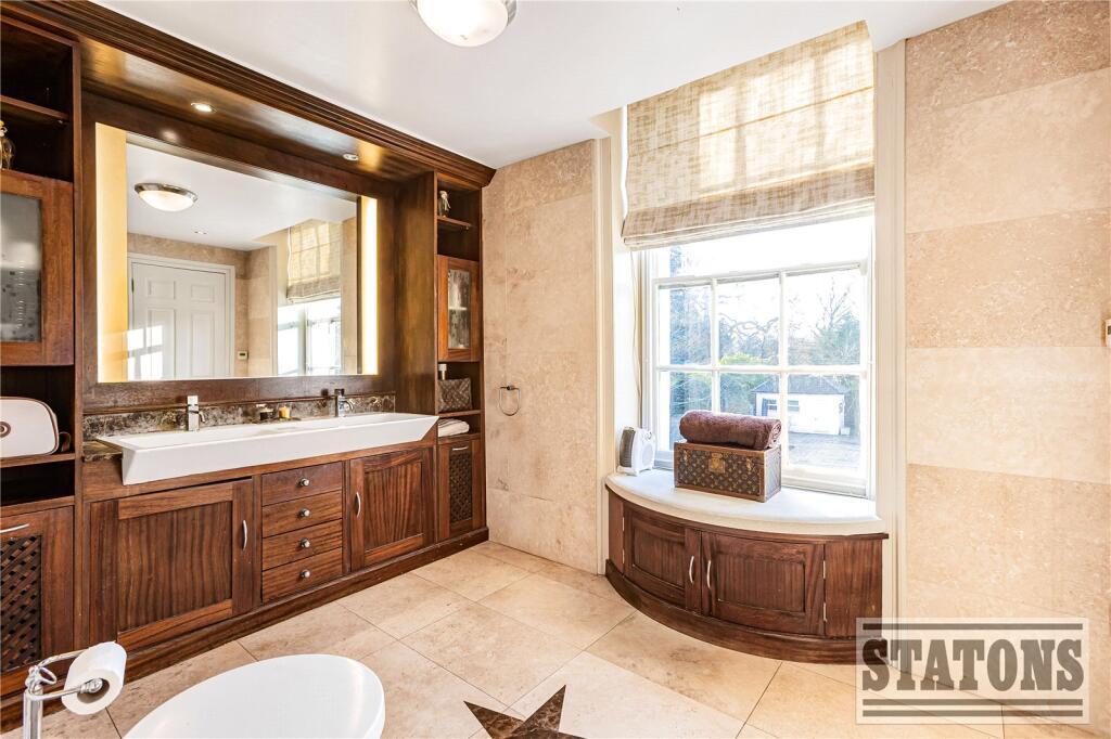 Additional image 20 of Kentish Lane, Brookmans Park, Hertfordshire, AL9