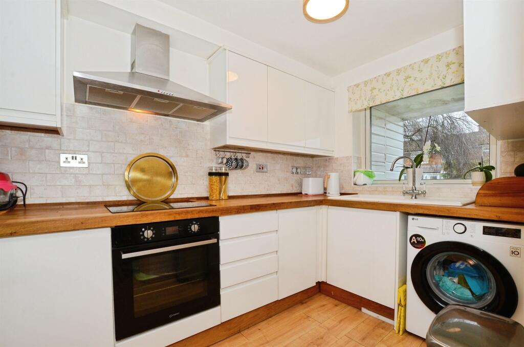 Additional image 19 of Lea Walk, Harpenden