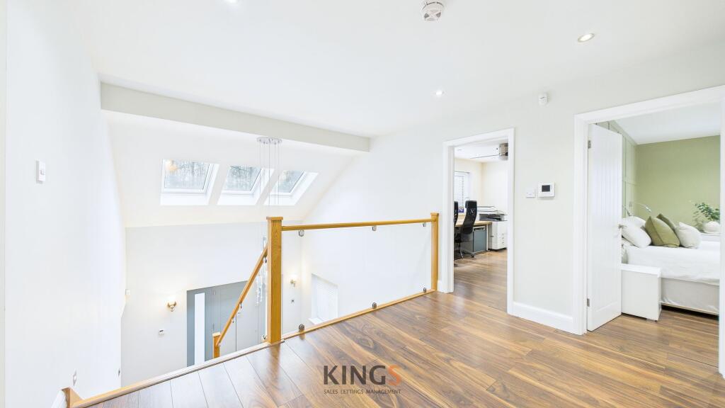 Additional image 41 of Upland Drive, Brookmans Park, AL9