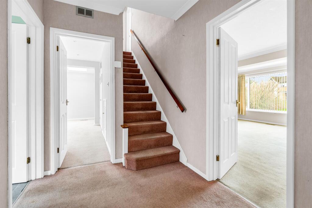 Additional image 4 of Carleton Rise, Welwyn