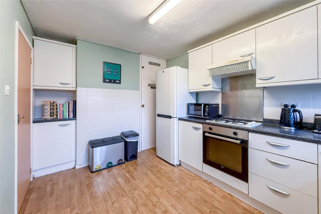 Additional image 3 of Shottfield Close, Sandridge, St. Albans, Hertfordshire, AL4