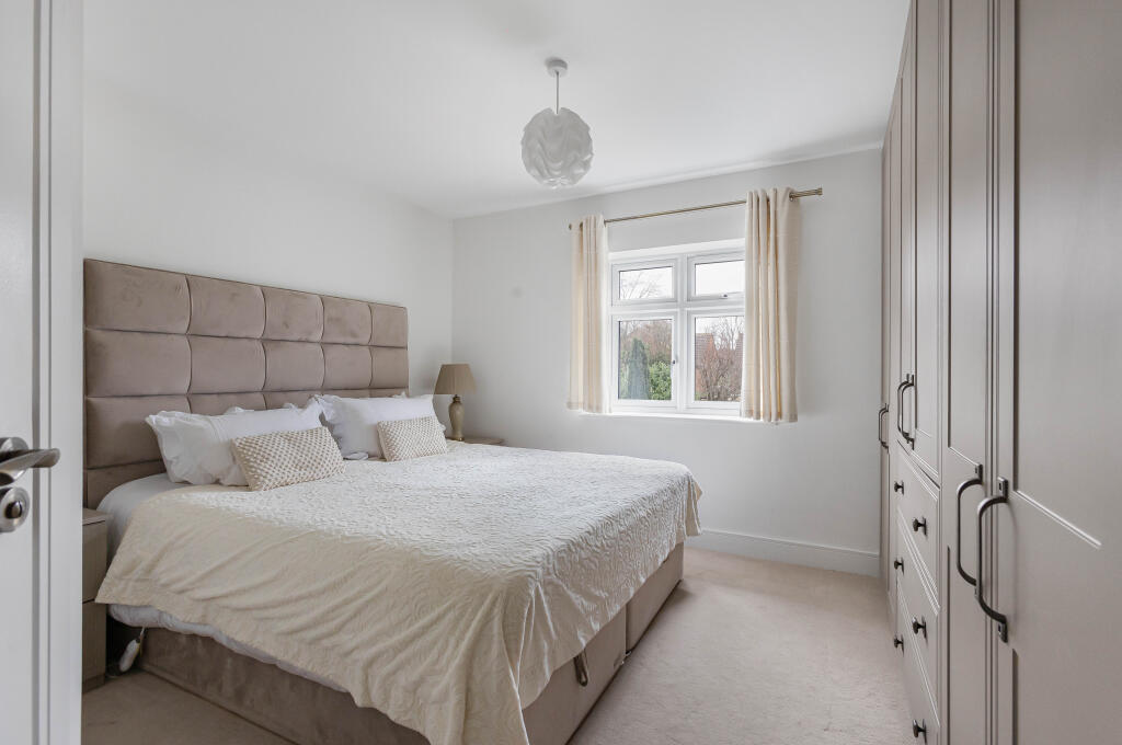 Additional image 6 of Carisbrooke Road, St. Albans, Hertfordshire, AL2