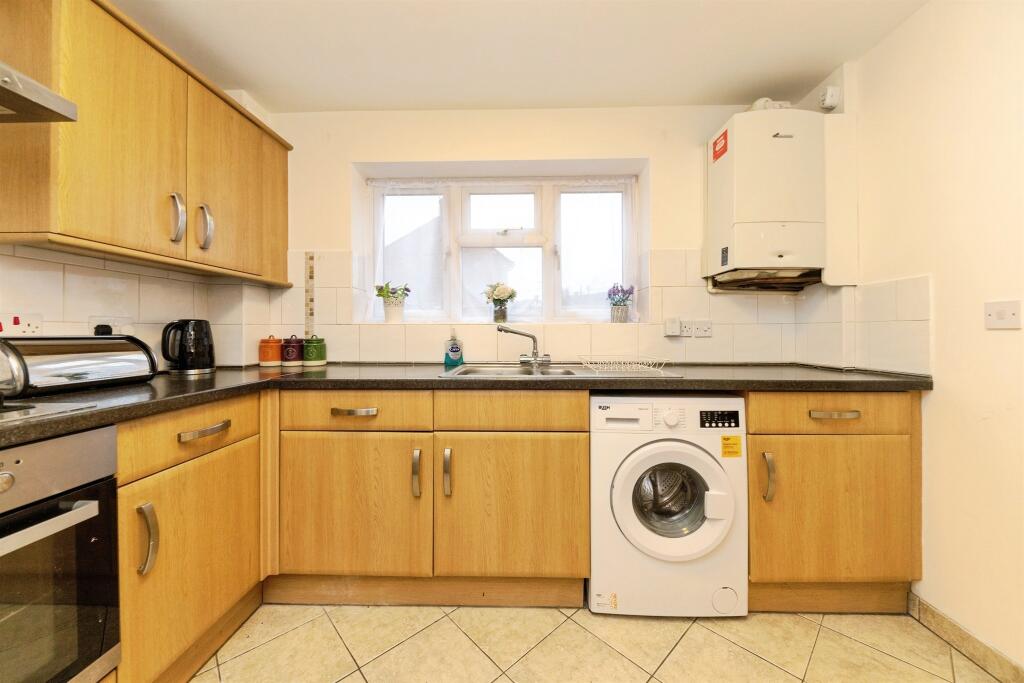 Additional image 13 of Birchwood Avenue, Hatfield