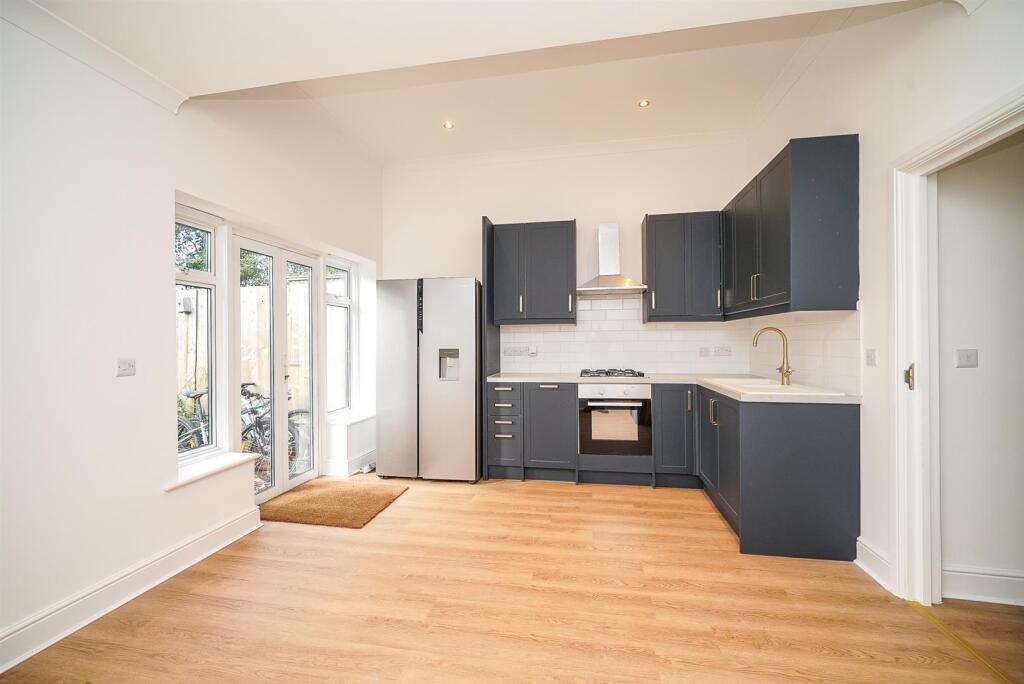 Additional image 17 of Shenley Lane, St. Albans