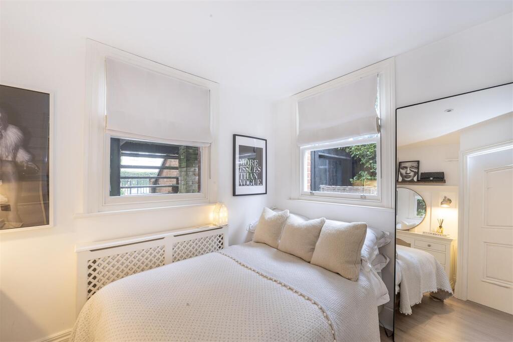 Additional image 15 of Hollybush Lane, Harpenden