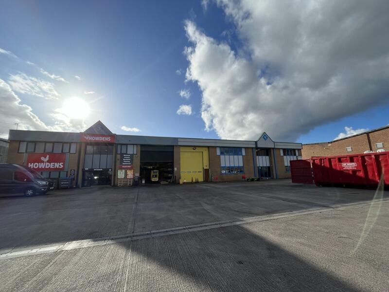 Additional image 6 of Unit 4, Apex Point, Travellers Lane, North Mymms, Hatfield, Hertfordshire