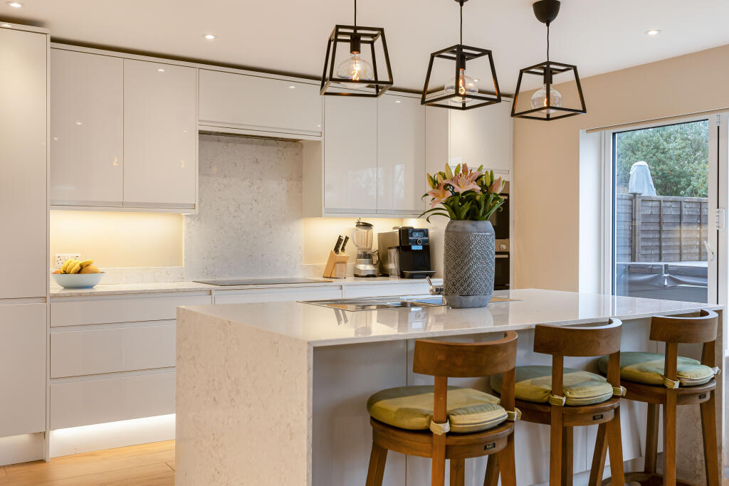 Additional image 14 of Carisbrooke Road, St. Albans, Hertfordshire, AL2