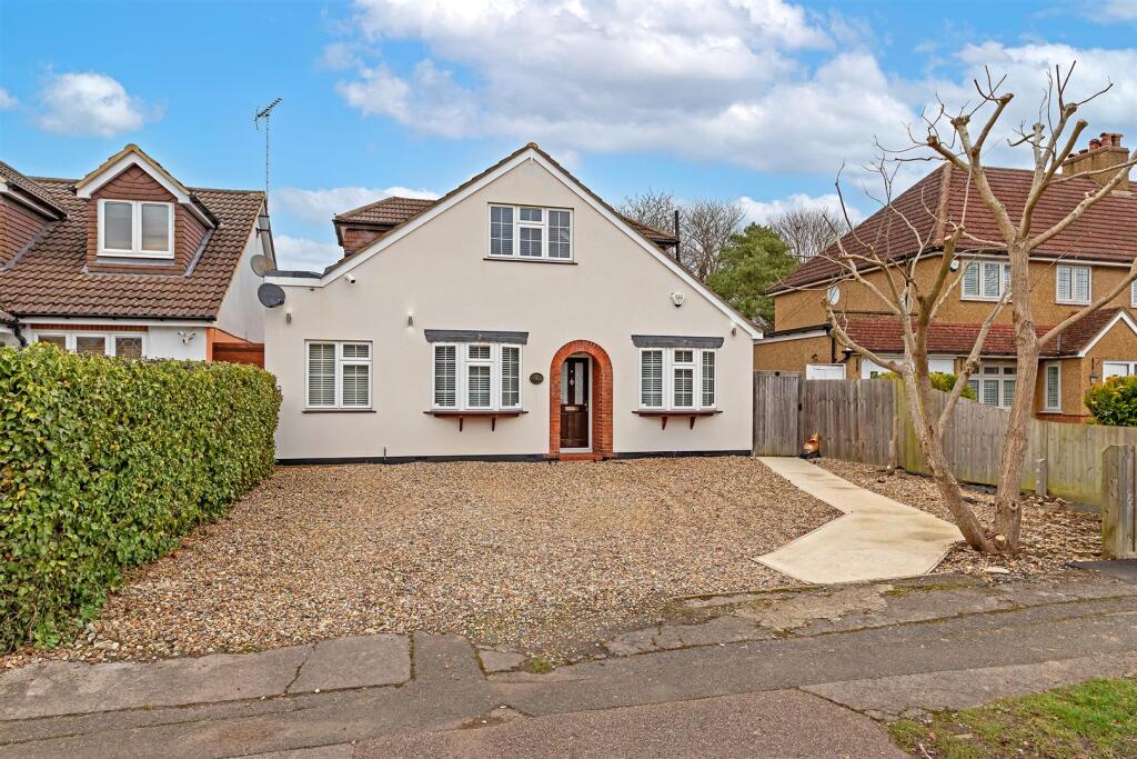 North Riding, Bricket Wood