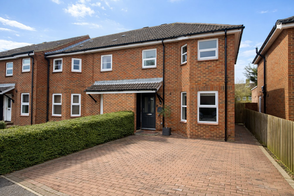 Peartree Court, Welwyn Garden City, AL7