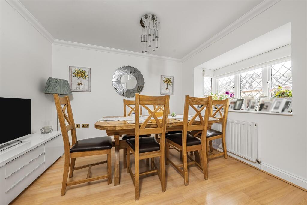 Additional image 7 of Heracles Close, Park Street, St. Albans