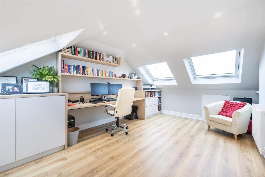 Additional image 15 of Waddling Lane, Wheathampstead