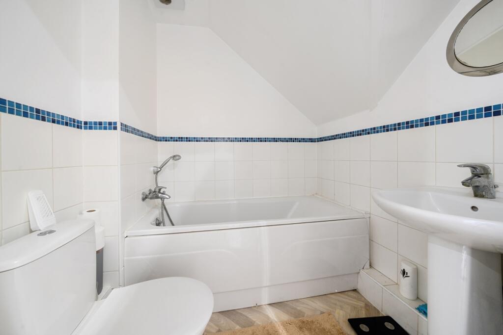 Additional image 7 of Roundwood Lane Harpenden AL5