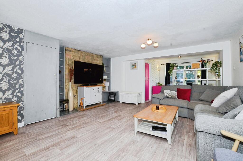 Additional image 6 of St. Martins Close, Harpenden