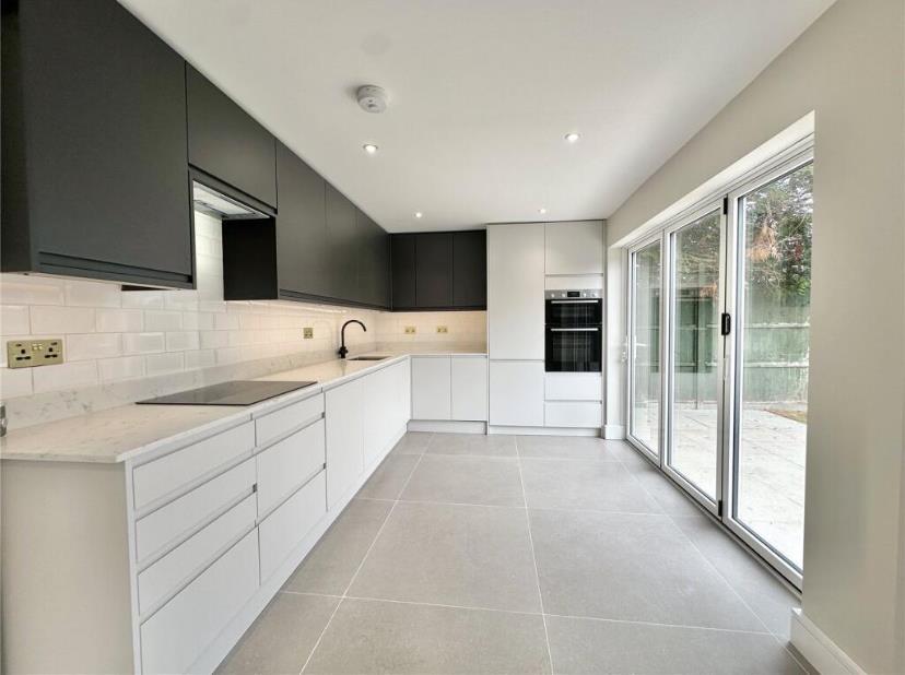 Additional image 14 of Wych Elms, Park Street, Hertfordshire, AL2