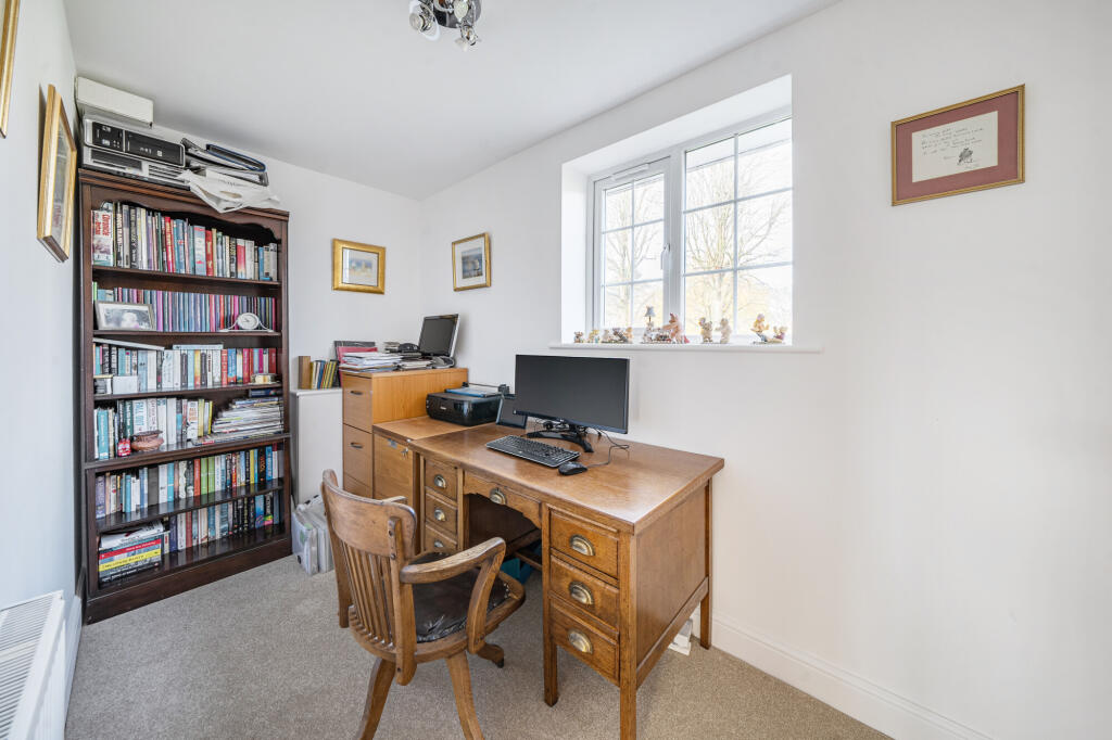 Additional image 15 of Long Buftlers, Harpenden, AL5