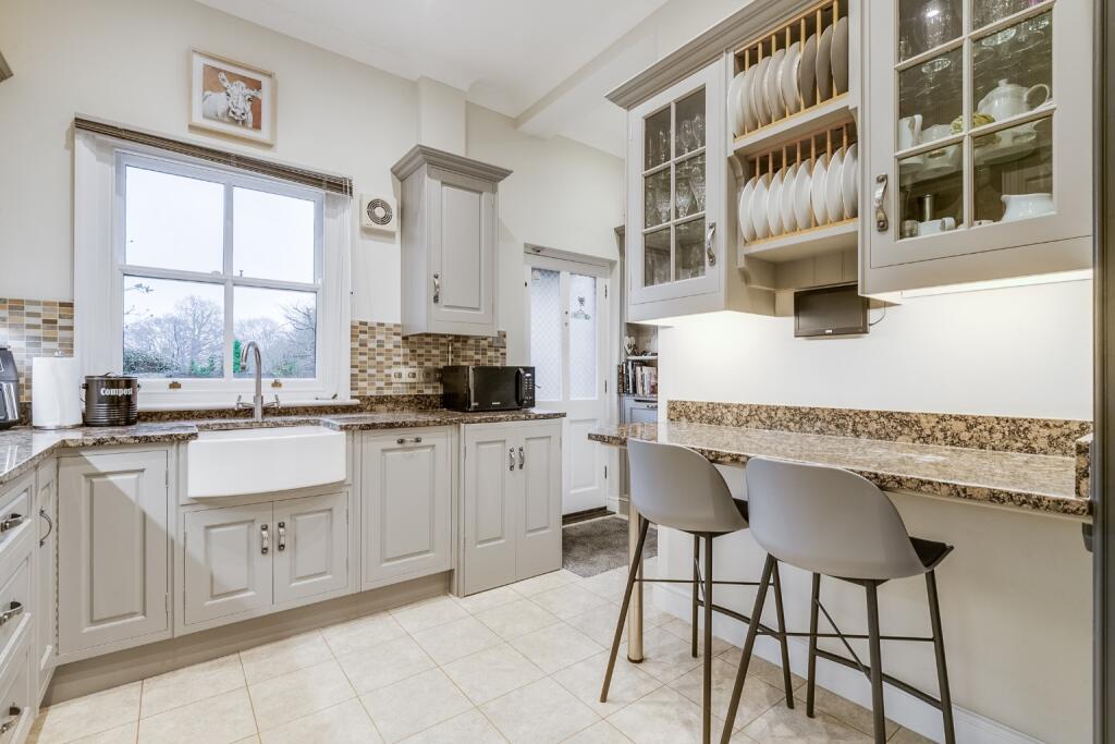 Additional image 6 of Sherrards Mansions, Welwyn Garden City, Hertfordshire, AL8 7AY