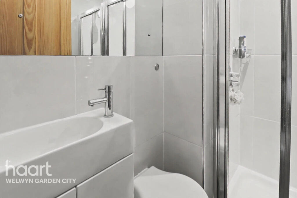 Additional image 17 of Codicote Road, Welwyn