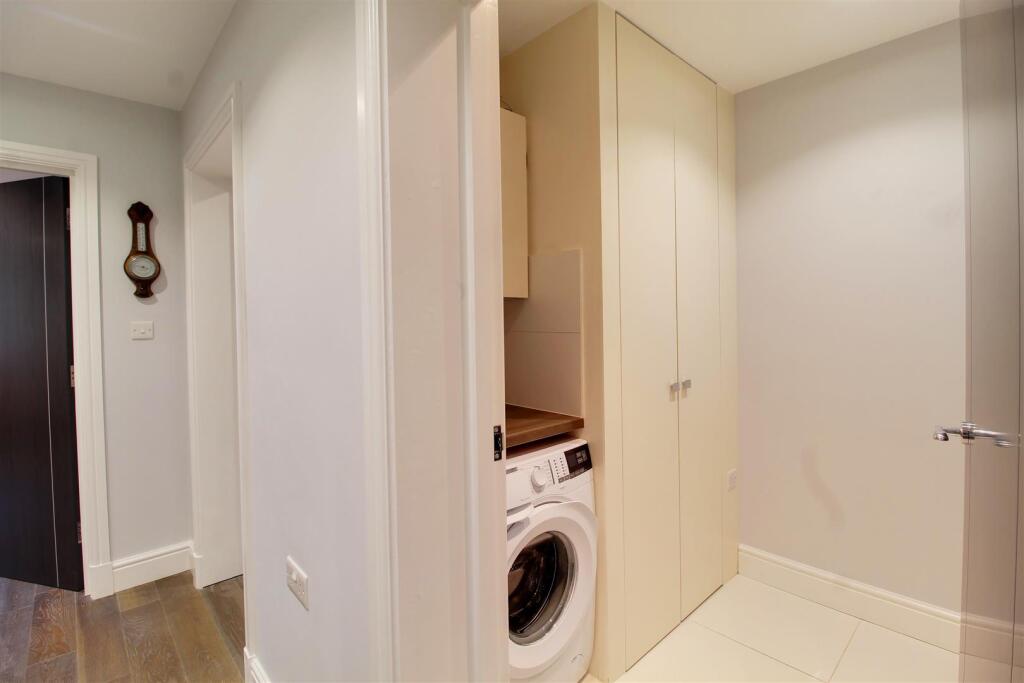 Additional image 20 of Bradmore Way, Brookmans Park